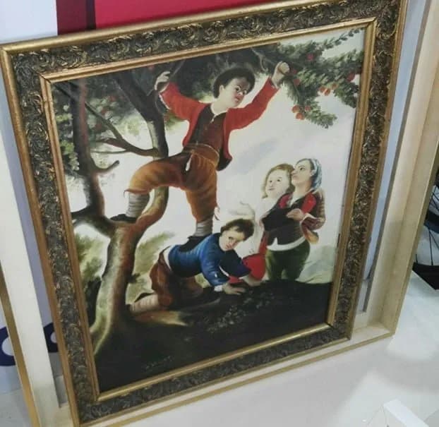 Cuadro de niños jugando en árbol