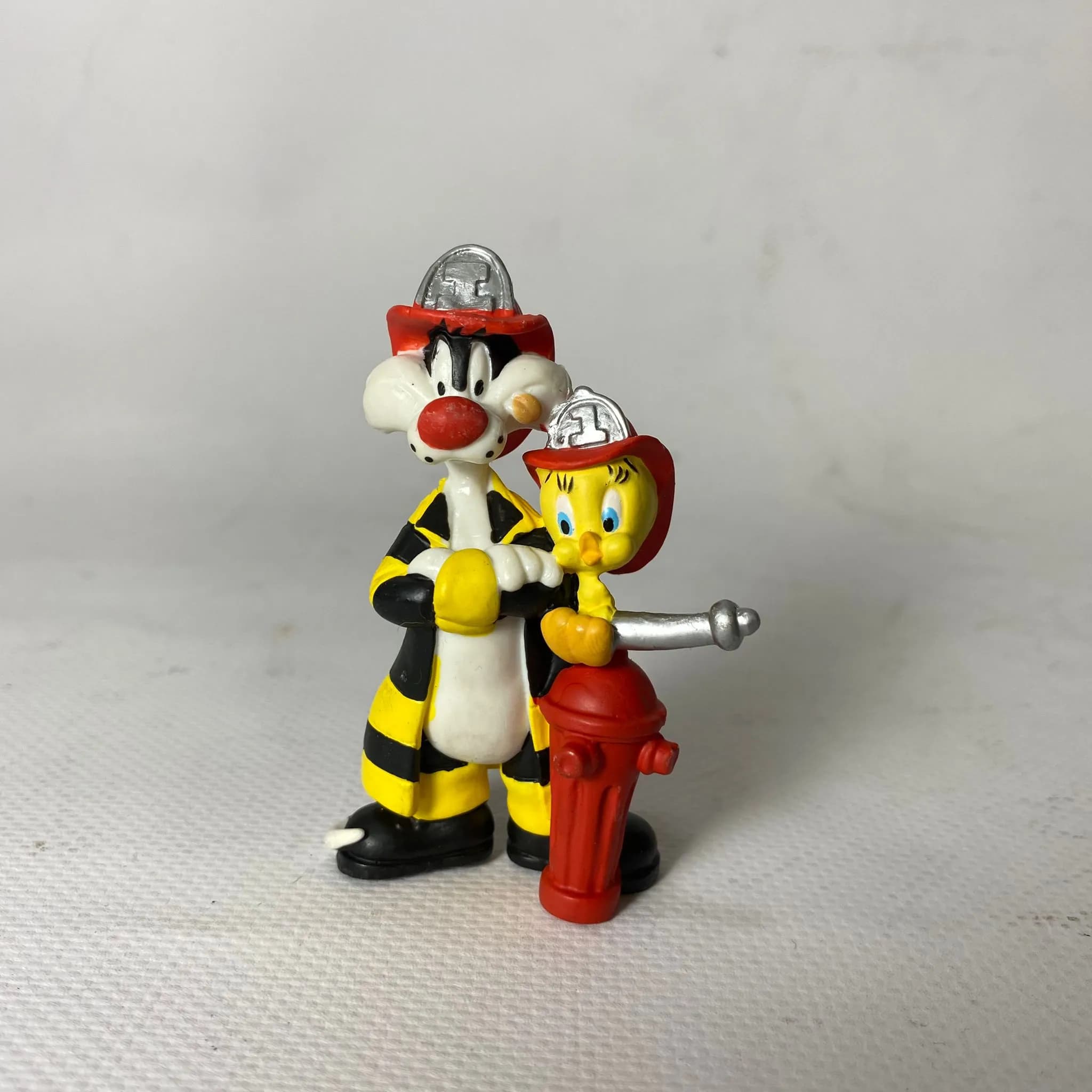 Gato silvestre y Piolín (muñeco PVC)