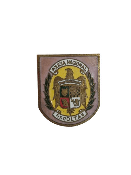 distintivo con el escudo de armas