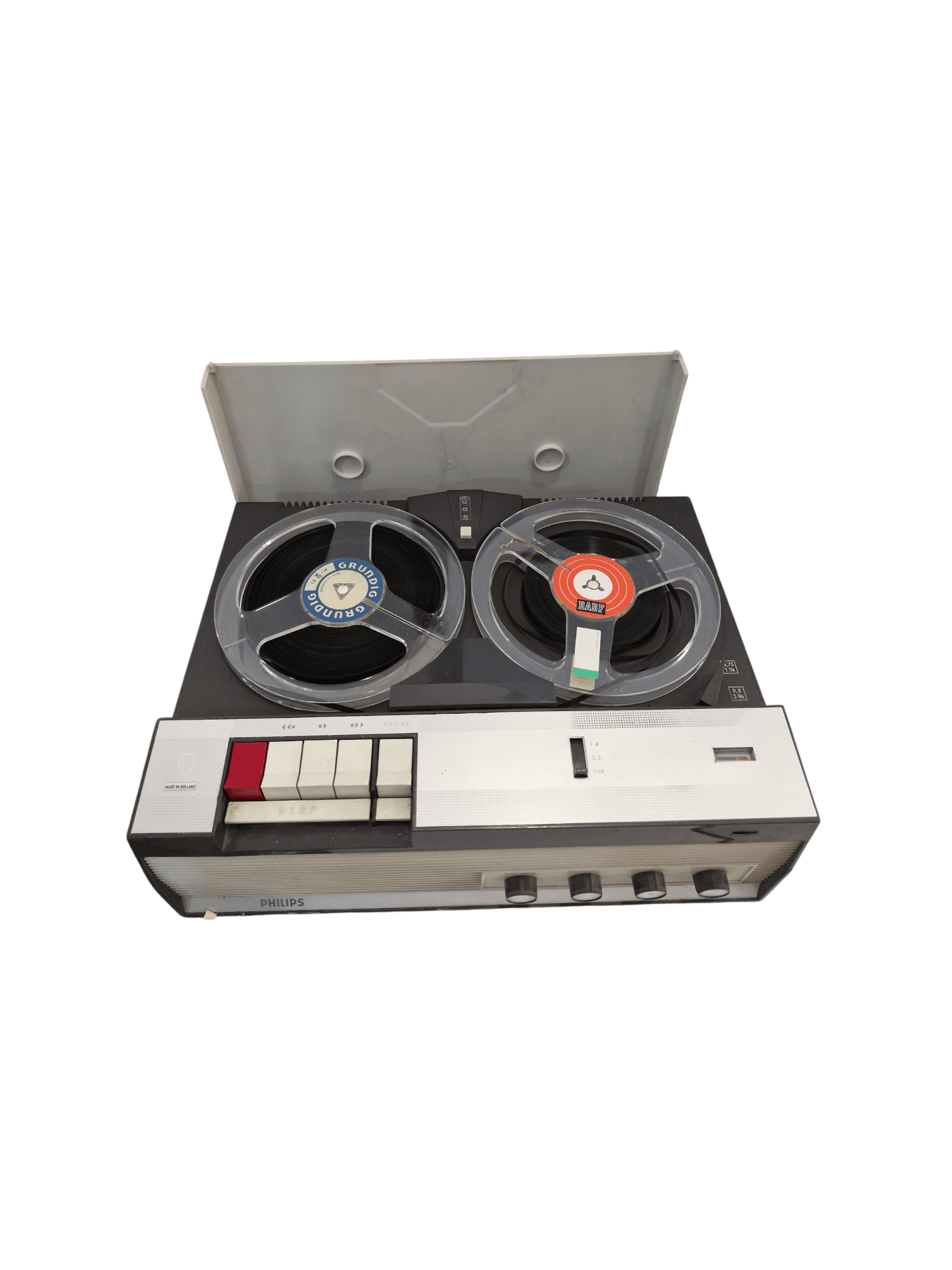 Magnetófono vintage de bobinas GRUNDIG con cinta