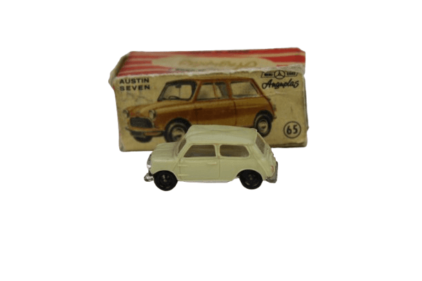 Coche Austin Seven