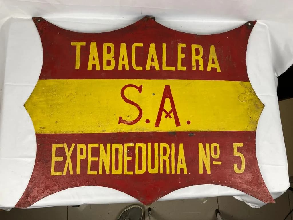 Cartel de hierro Tabacalera S.A