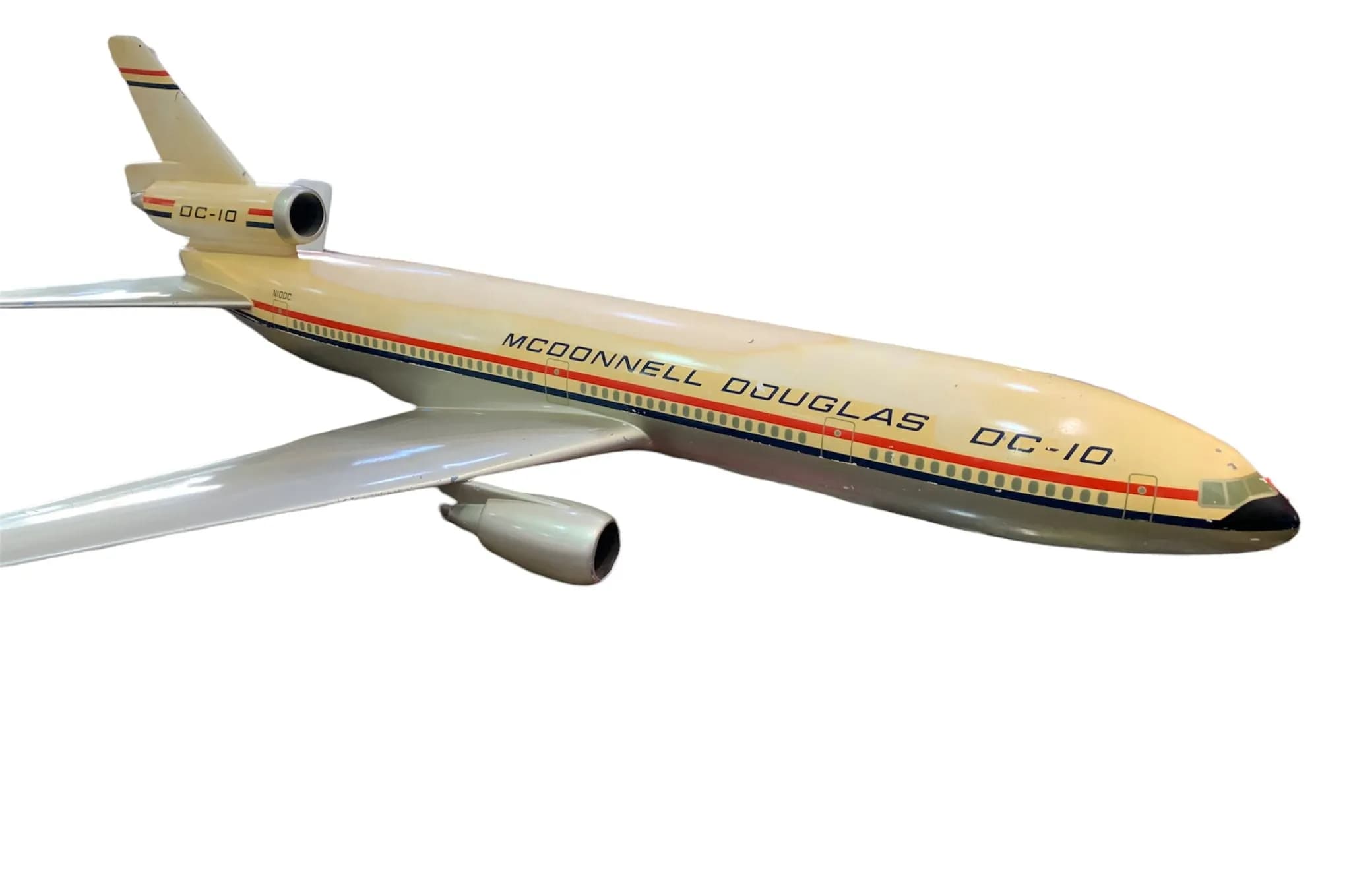 Maqueta avión Mcdonnell Douglas DC-10