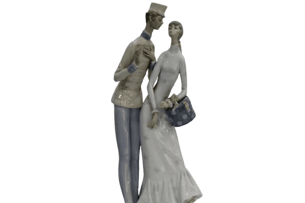 Escultura de Porcelana Fina de Pareja